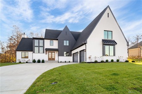 Luxury Homes in Springs At The Villages of Winding Creek