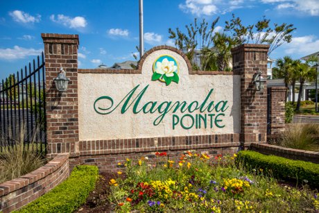 Magnolia Pointe Entrance