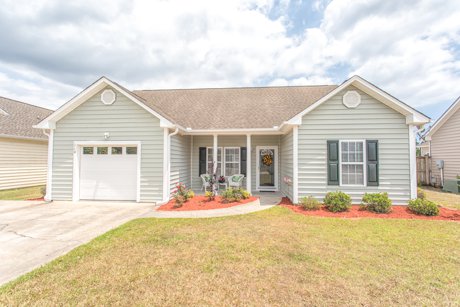 Front of House 114 Tylers Cove Way Winnabow NC Great Deal