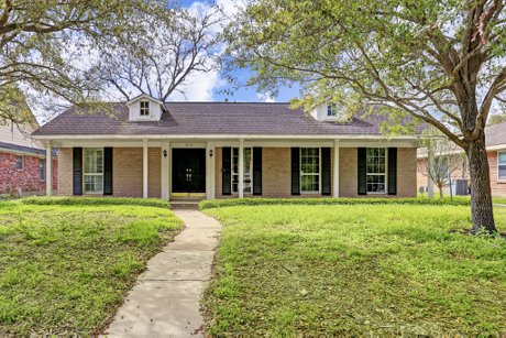 4035 Tartan Lane | SOLD in Braeswood Place, TX!