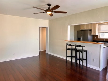 Holly Glen- Del Aire Rental