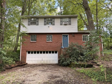 Just Listed in Middlesex Township