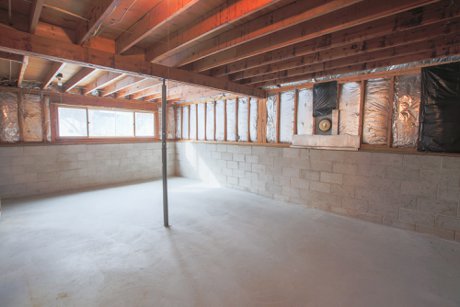 basement 2503 greenleaf conway michigan