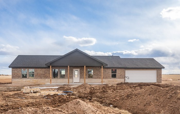 Front of a 1,565 sq ft Deep Canyon home on 5 acres