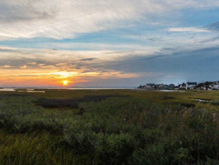 Luxury Bayfront Homes and Condos for Sale in Ocean City, MD
