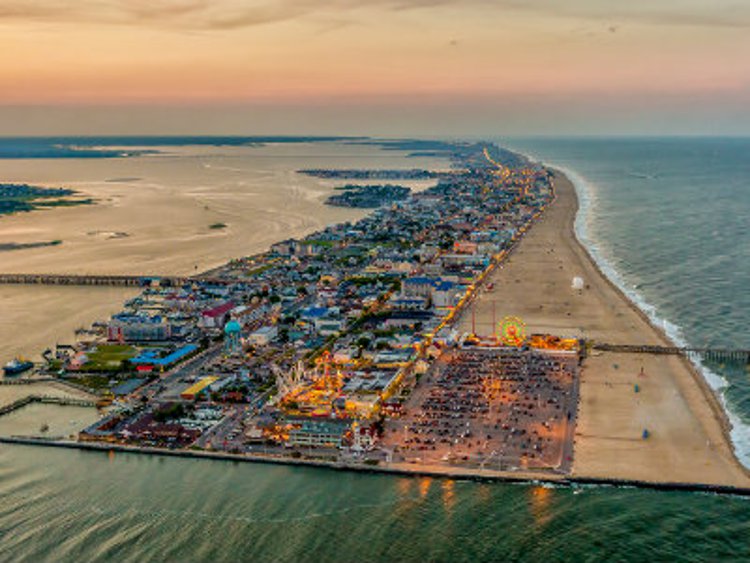 Luxury Bayfront Homes and Condos for Sale in Ocean City, MD