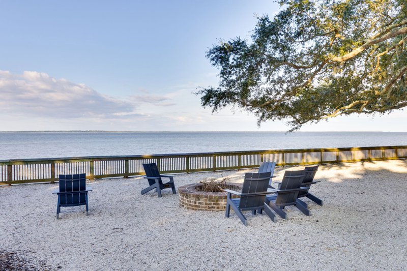 Fire pit at the Dolphin Head Recreation Area in Hilton Head Plantation