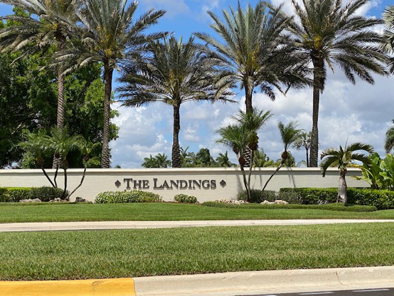 The Landings entrance sign in Weston FL