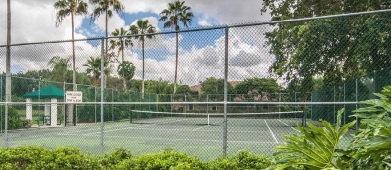 Neighborhood tennis and pickleball court in Orchid Island, Weston FL