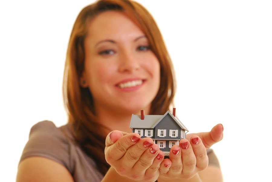 Home and residential neighborhood in Matthews North Carolina