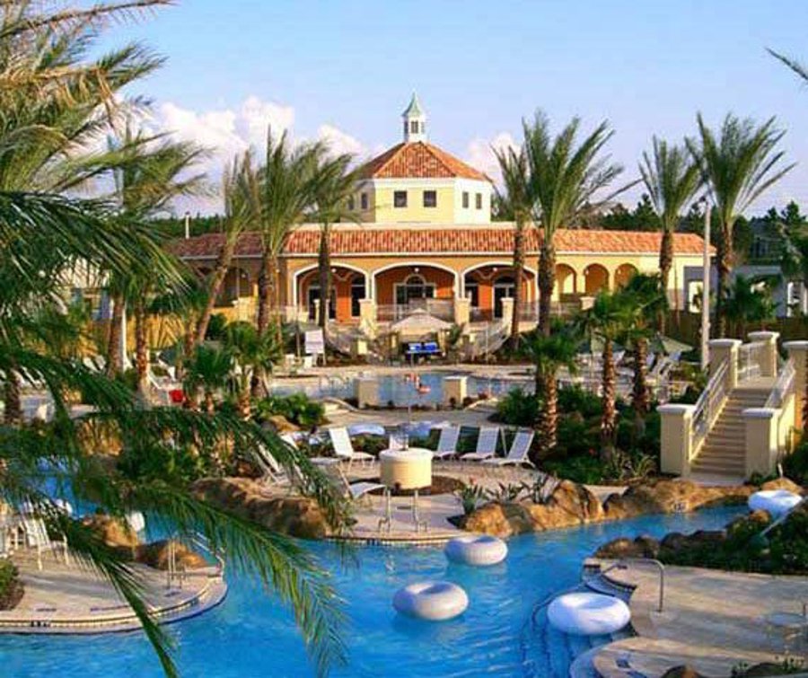 Regal Palms Resort on Hwy 27 in Davenport