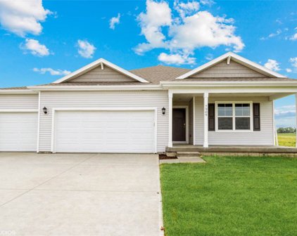 1035 Bel Aire  Court, Waukee