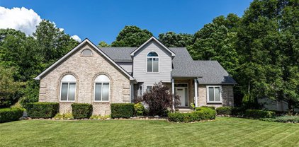 21090 GREENBRIAR, Lyon Twp