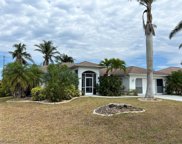 607 Se 29th  Terrace, Cape Coral image