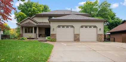 6821 Timber Crest Drive, Maple Grove