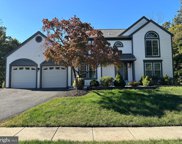 13821 Lowry Dr, Chantilly image
