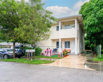 10222 Sw 174th Ter, Miami