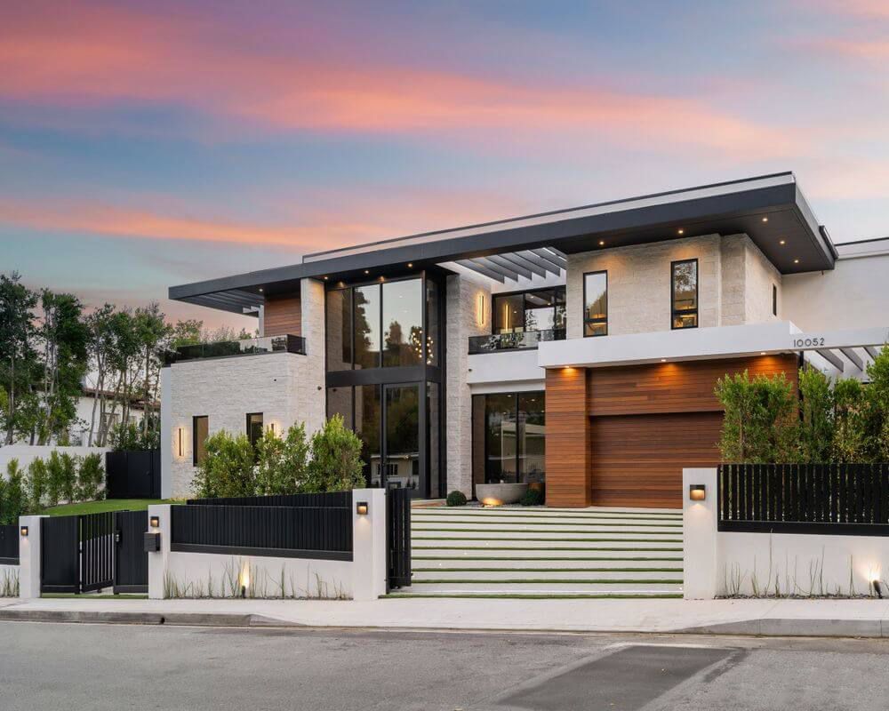 Naples, FL Prestige Collection Real Estate