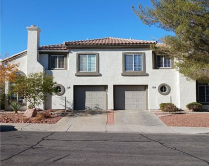 203 Winnsboro Street, Henderson