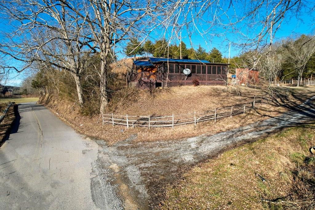 2618 Knob Creek Road, Bybee, 37713