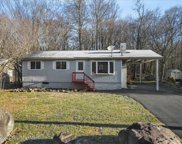 1089 Country Place Drive, Tobyhanna image