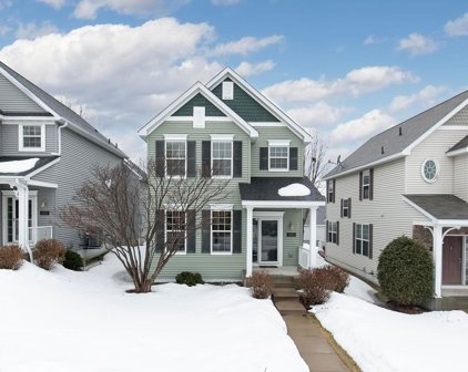 9890 Pincherry Lane, Eden Prairie
