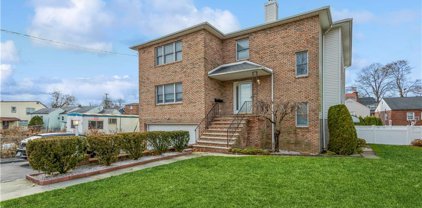 23 Victoria Lane, Yonkers