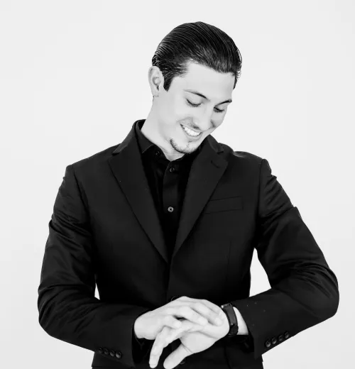 Adrian Luna