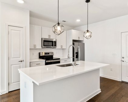 1677 N 54th Ave Unit #312, Nashville