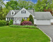 391 Hil Ray Avenue, Wyckoff image