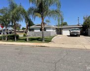 456 Shaw, Shafter image
