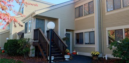 62 Fox Run, South Salem