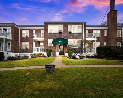 920 Pelhamdale Avenue Unit #C2D, Pelham