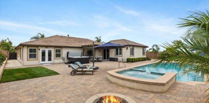 368 Tom McGuinness Jr Cir, Fallbrook