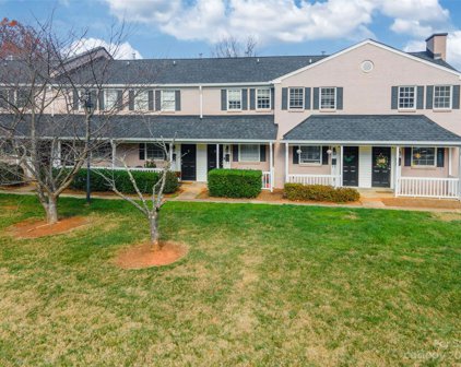 1224 Green Oaks  Lane Unit #J, Charlotte