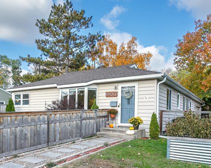 8900 Cedar Lake Road S, Saint Louis Park