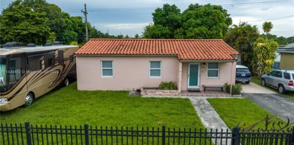 3360 E 10th Ave, Hialeah