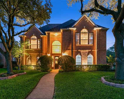 6601 Carriage  Drive, Colleyville