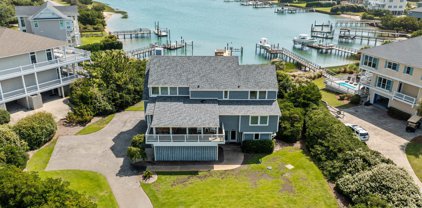 22 Pipers Neck Road, Wilmington