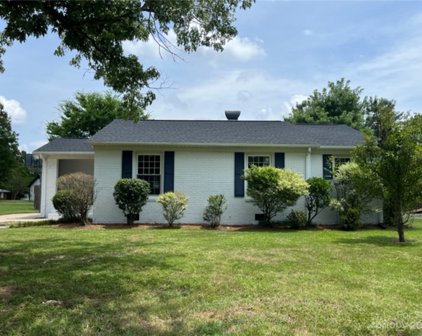105 Kenmore  Drive, Pineville