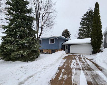 727 4th Avenue NW, New Brighton