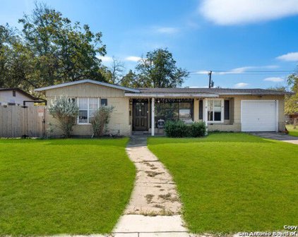 450 Basswood Dr, San Antonio