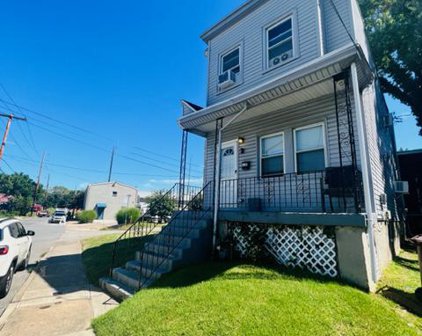 130 Bartram Ave, Lansdowne