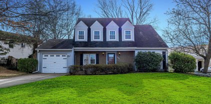 2143 Maleady Dr, Herndon
