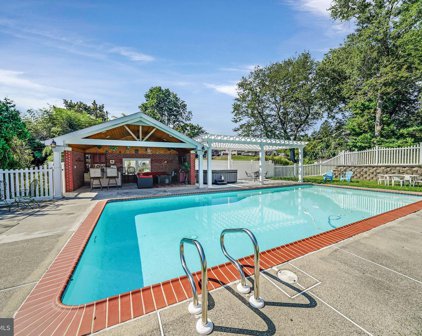 606 W Woodland Ave, Springfield