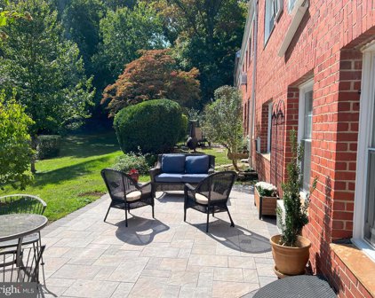 3660 Gunston Rd, Alexandria