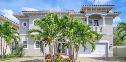 3521 Forest View Cir, Fort Lauderdale
