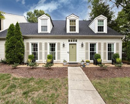 7533 Red Oak  Lane, Charlotte