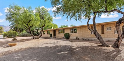 3252 N Calle De Beso, Tucson