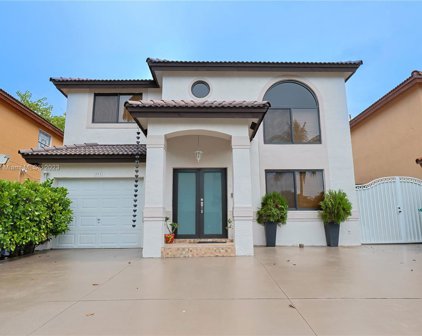 19711 Nw 86th Ave, Hialeah